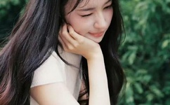 办公室扒开奶罩揉吮奶头A片小说